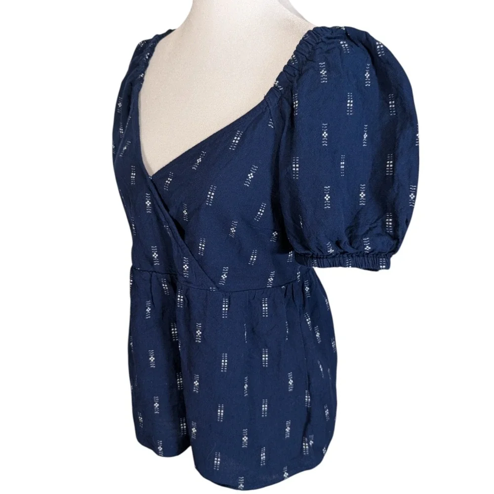 Madewell Navy Blue Dobby Dot Wrap Puff Sleeve Smocked Peplum Top XS 100% Cotton